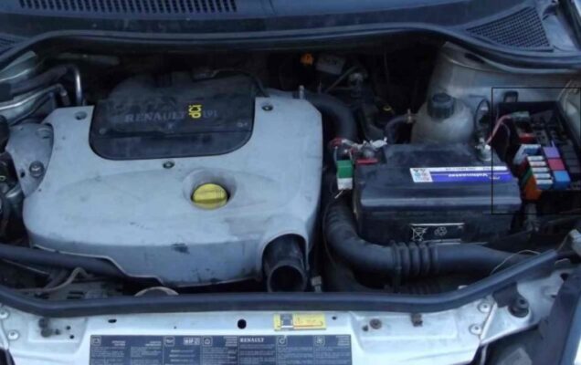 Boîte à Fusibles Renault Megane Scenic 1.9 DCI (2007) - Réf 8200606825 - Occasion Fonctionnelle